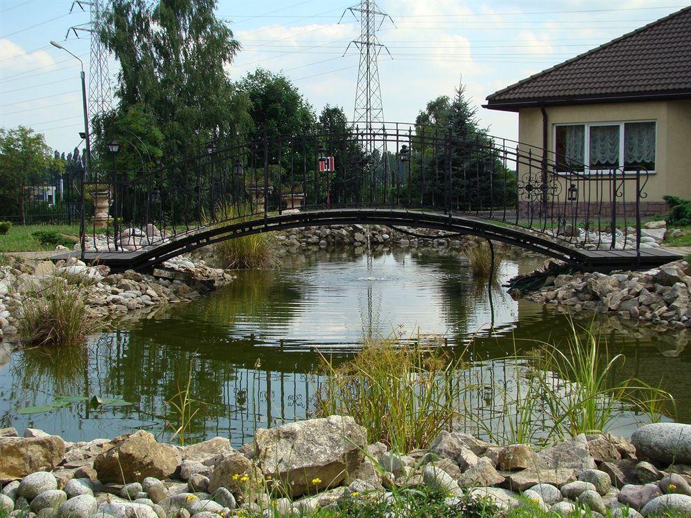 Hotel Corona Tychy Exterior foto